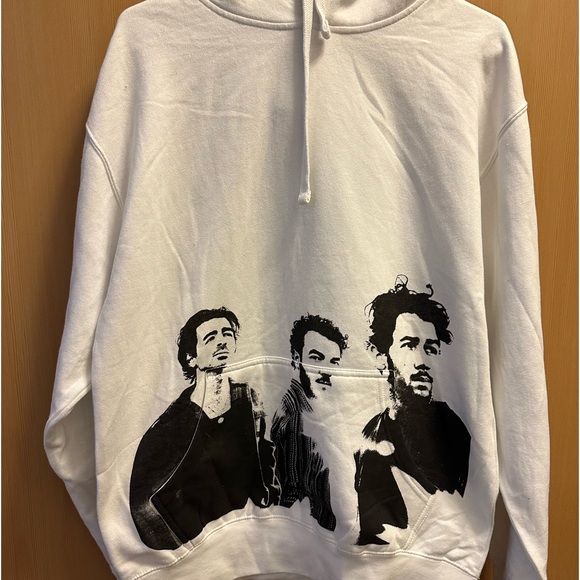 Jonas Brothers hoodie - Picture 1 of 4